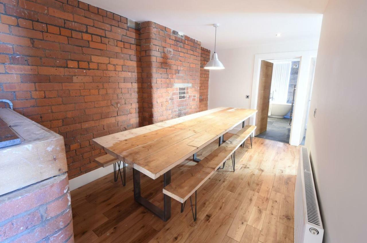 Stunning Penthouse Slps 20 Apartment Manchester Exterior photo